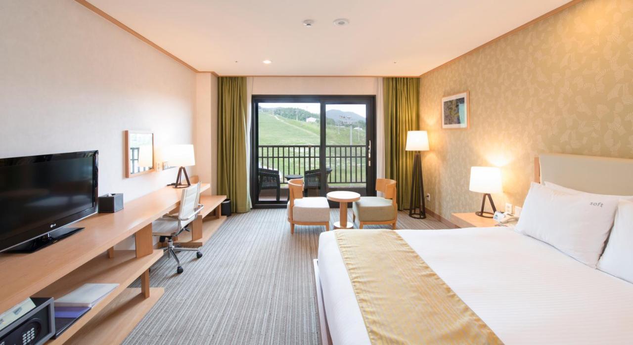 Holiday Inn Resort Alpensia Pyeongchang By Ihg Exterior photo