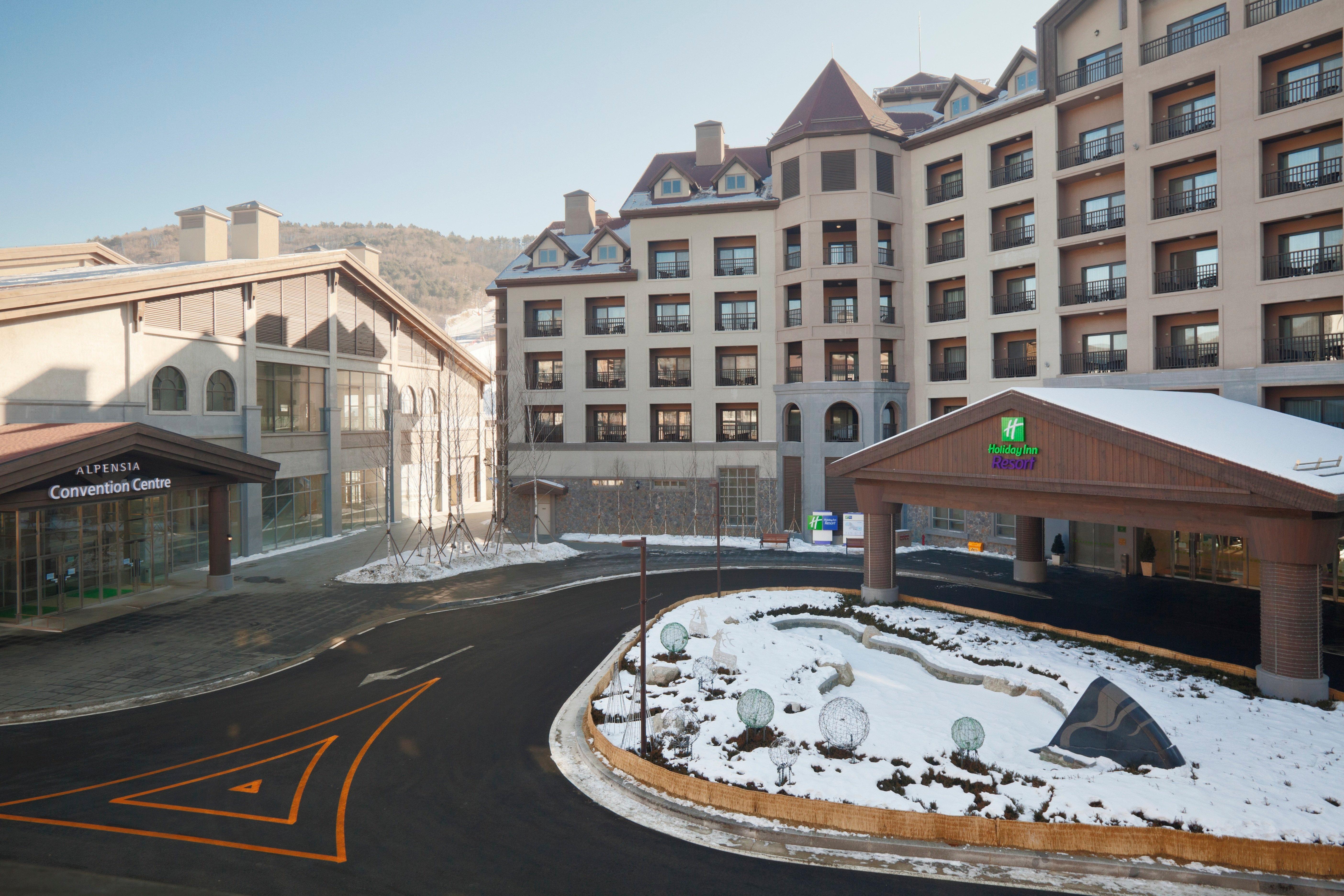 Holiday Inn Resort Alpensia Pyeongchang By Ihg Exterior photo