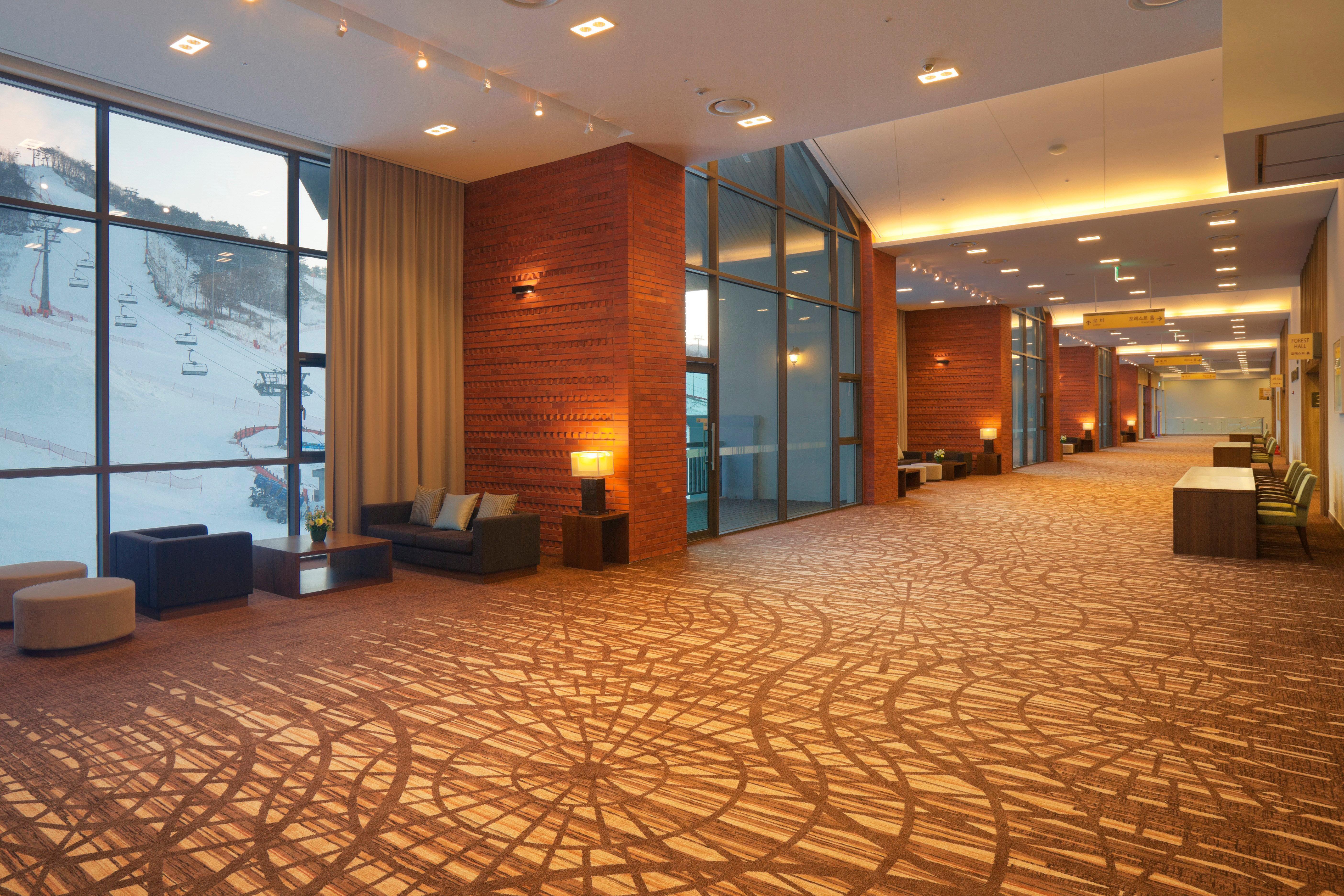 Holiday Inn Resort Alpensia Pyeongchang By Ihg Exterior photo