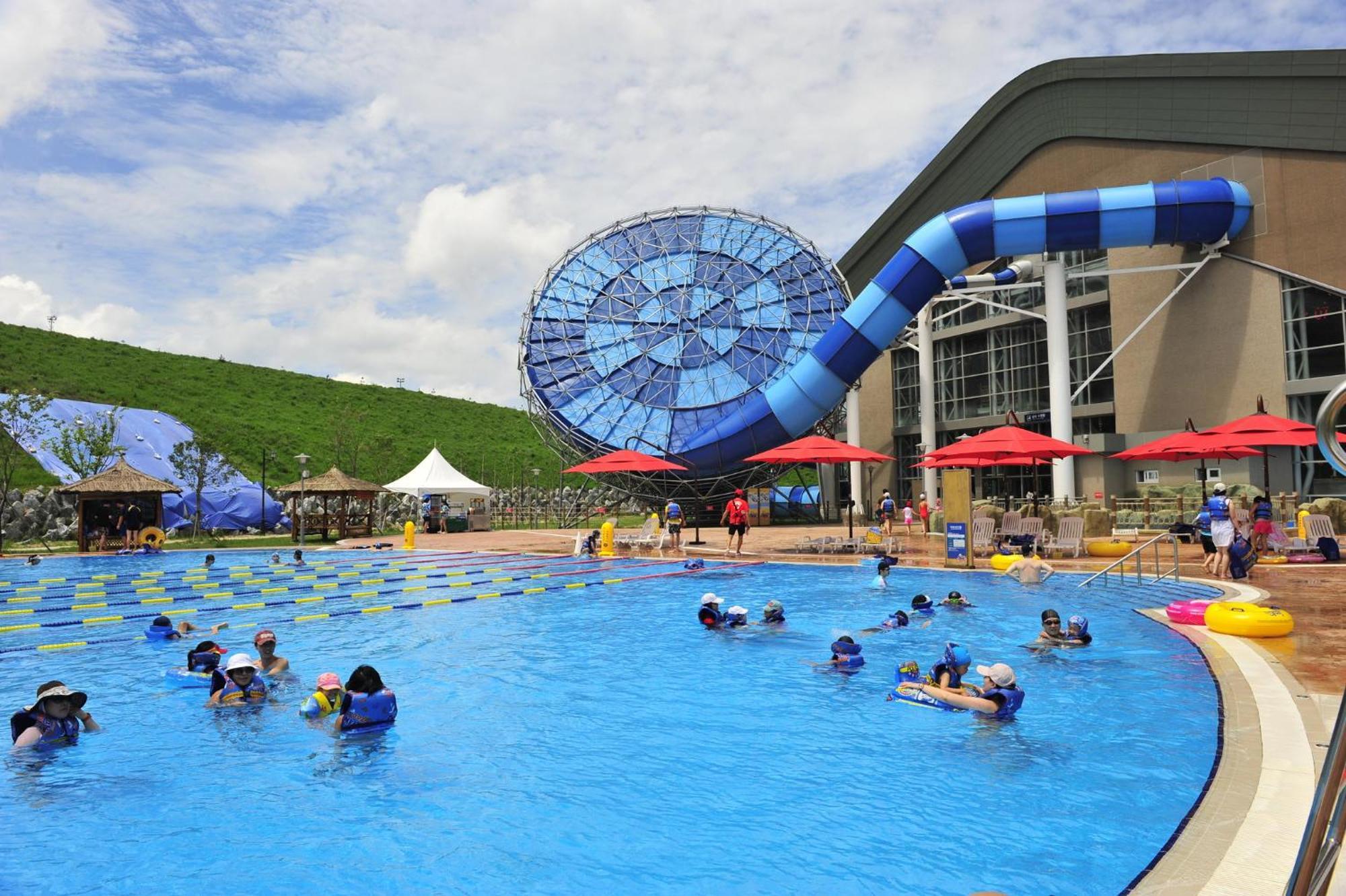 Holiday Inn Resort Alpensia Pyeongchang By Ihg Exterior photo