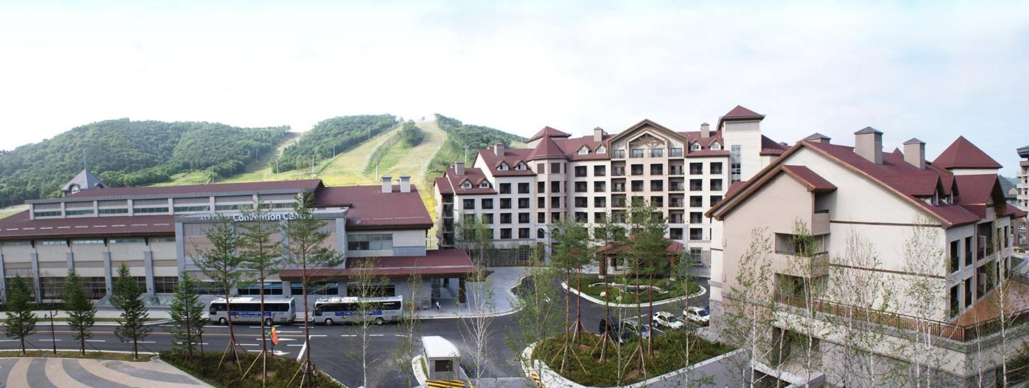 Holiday Inn Resort Alpensia Pyeongchang By Ihg Exterior photo